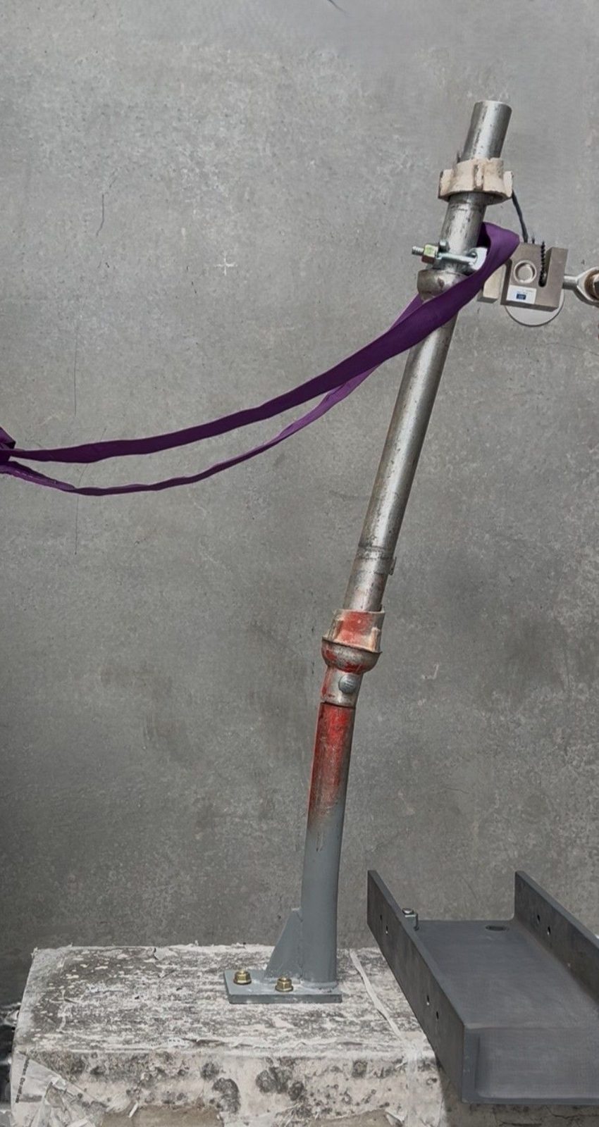 Handrail and edge protection compliance testing
